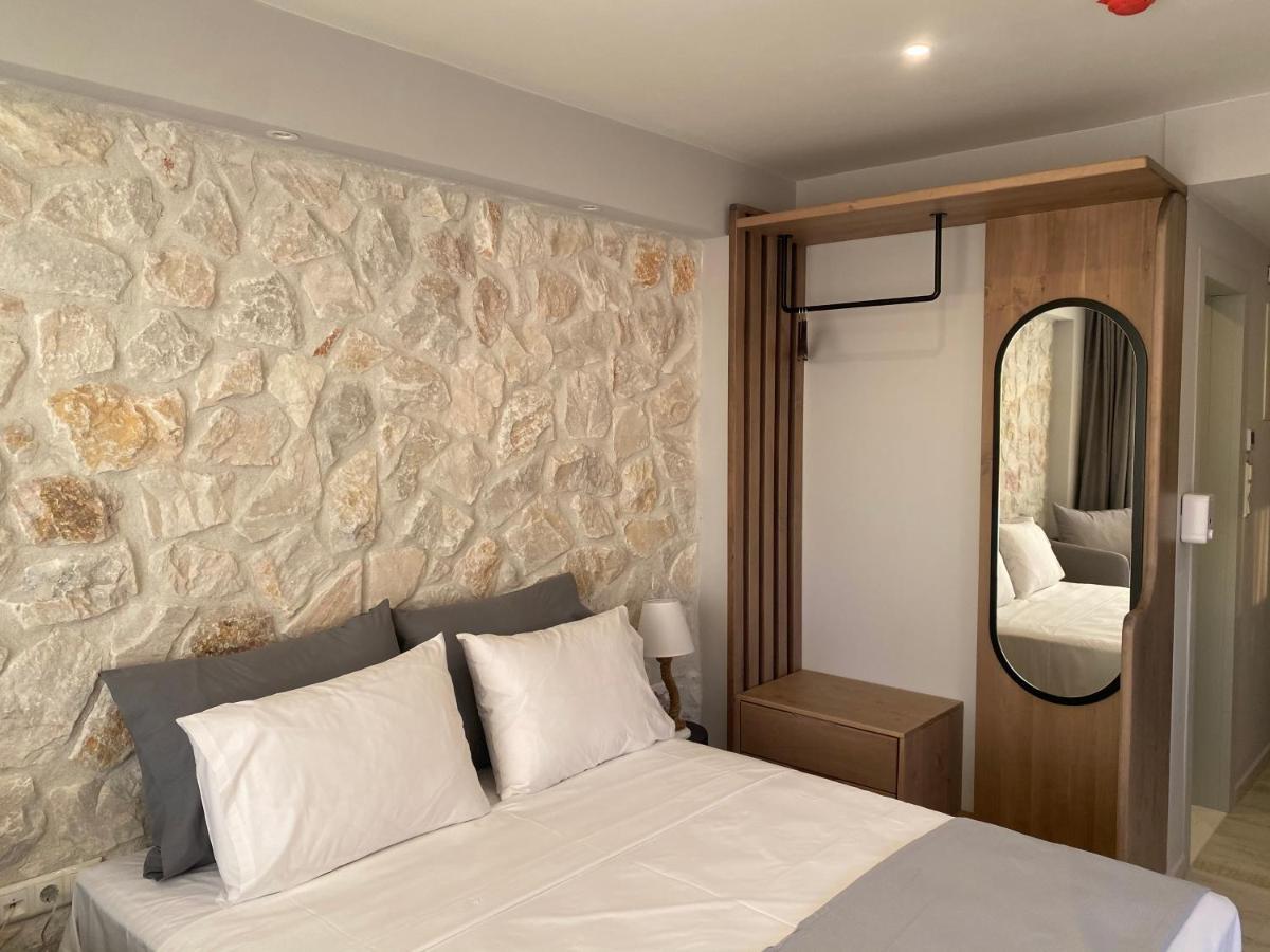 Kali Thea Suites Neos Marmaras Esterno foto